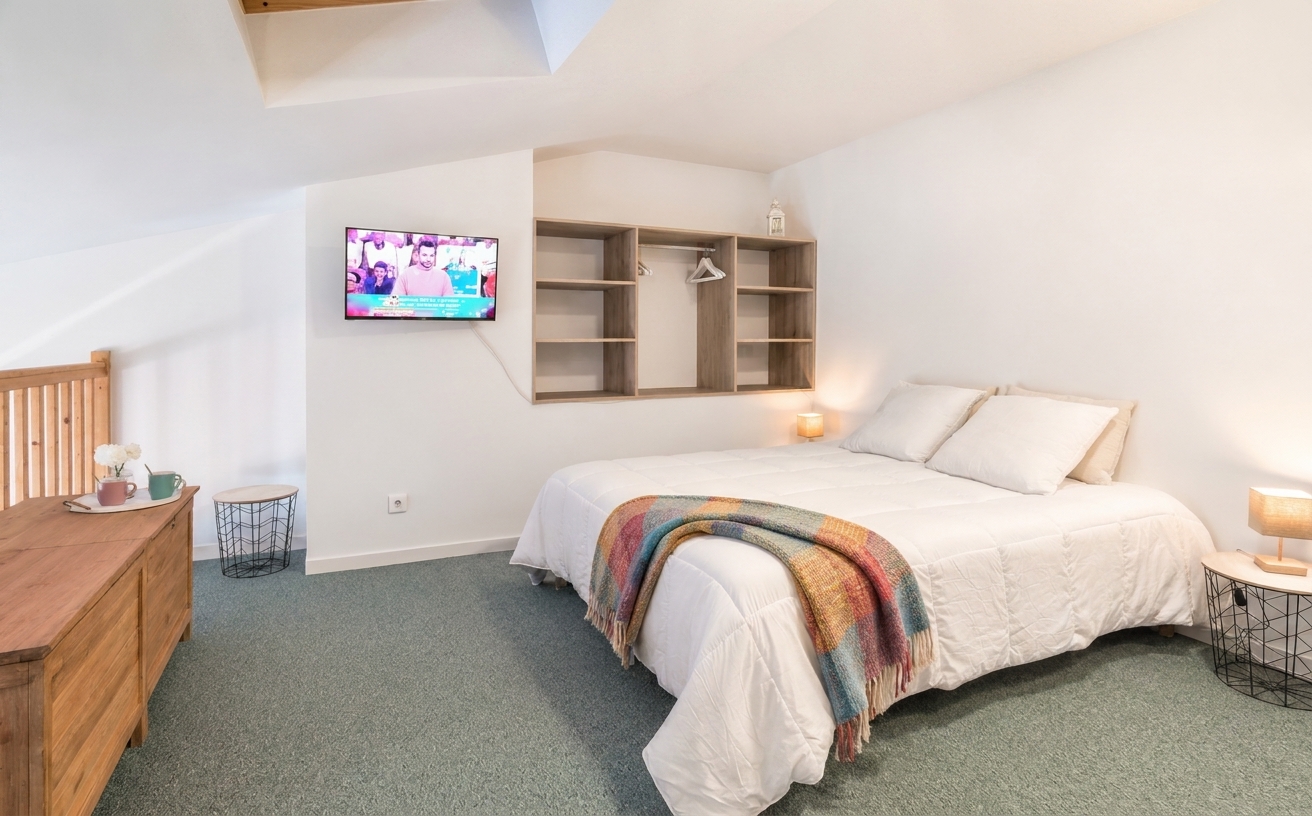 La grande chambre de l'écrin des marmottes